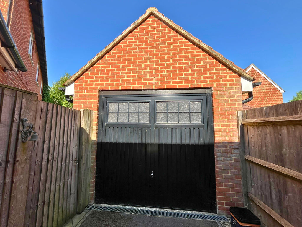 Harrow Drive Headley